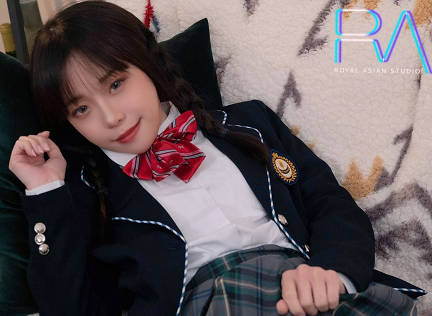 皇家华人.RAS-0292.尤莉.大人的恋爱.清纯女孩逆调教渣男大叔