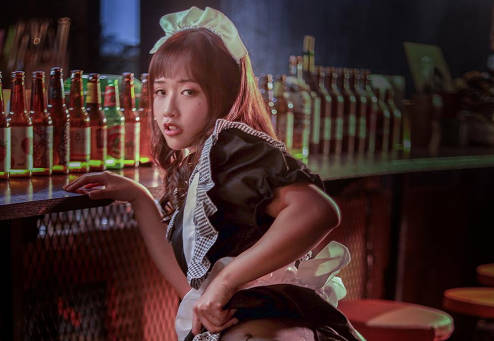 皇家华人.RAS-0289.温芮欣.清纯店员上班淫荡模样被痴汉发现.只好言听计从乖乖被操